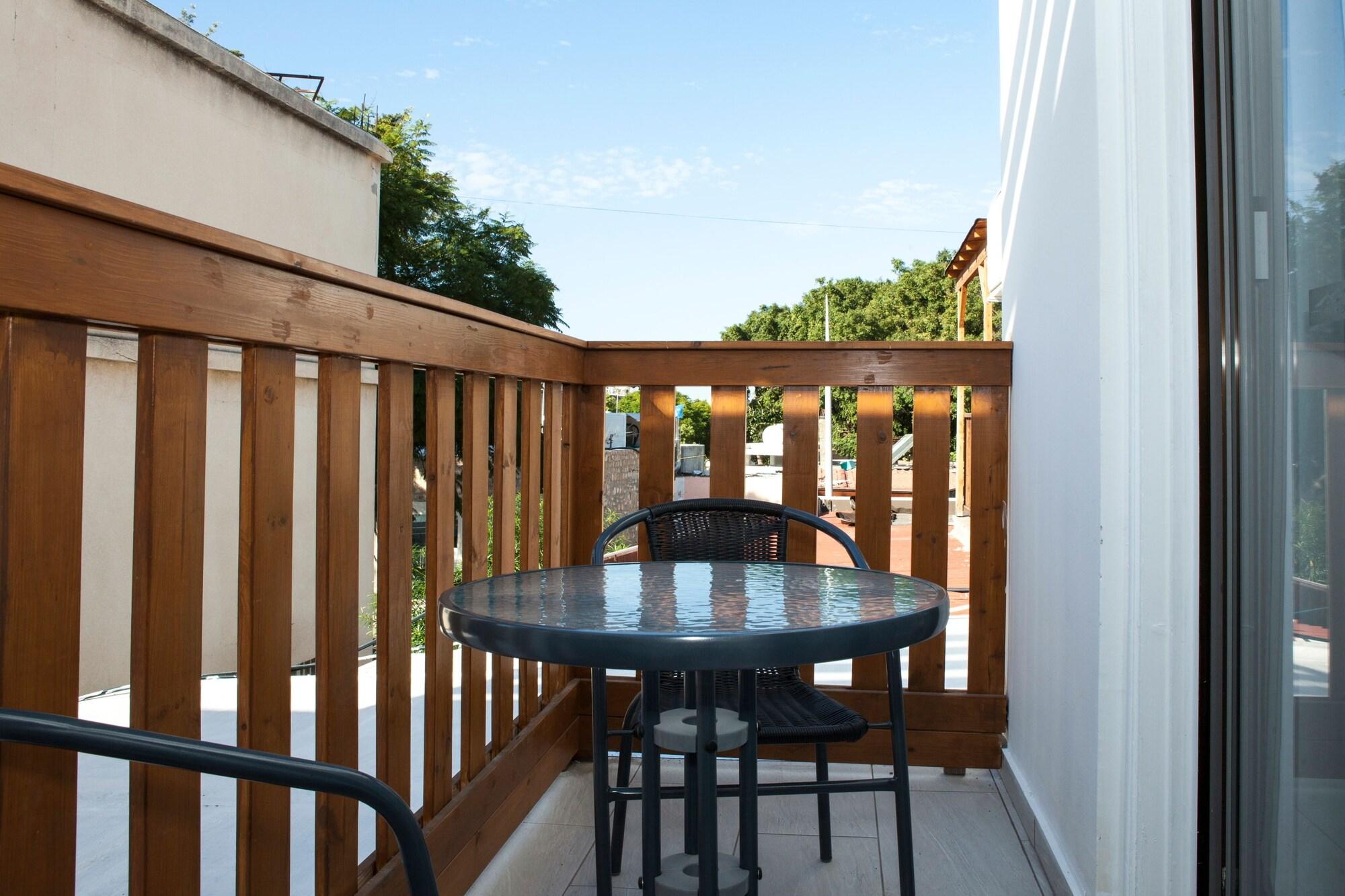 Hotel apartamentowy Alecos