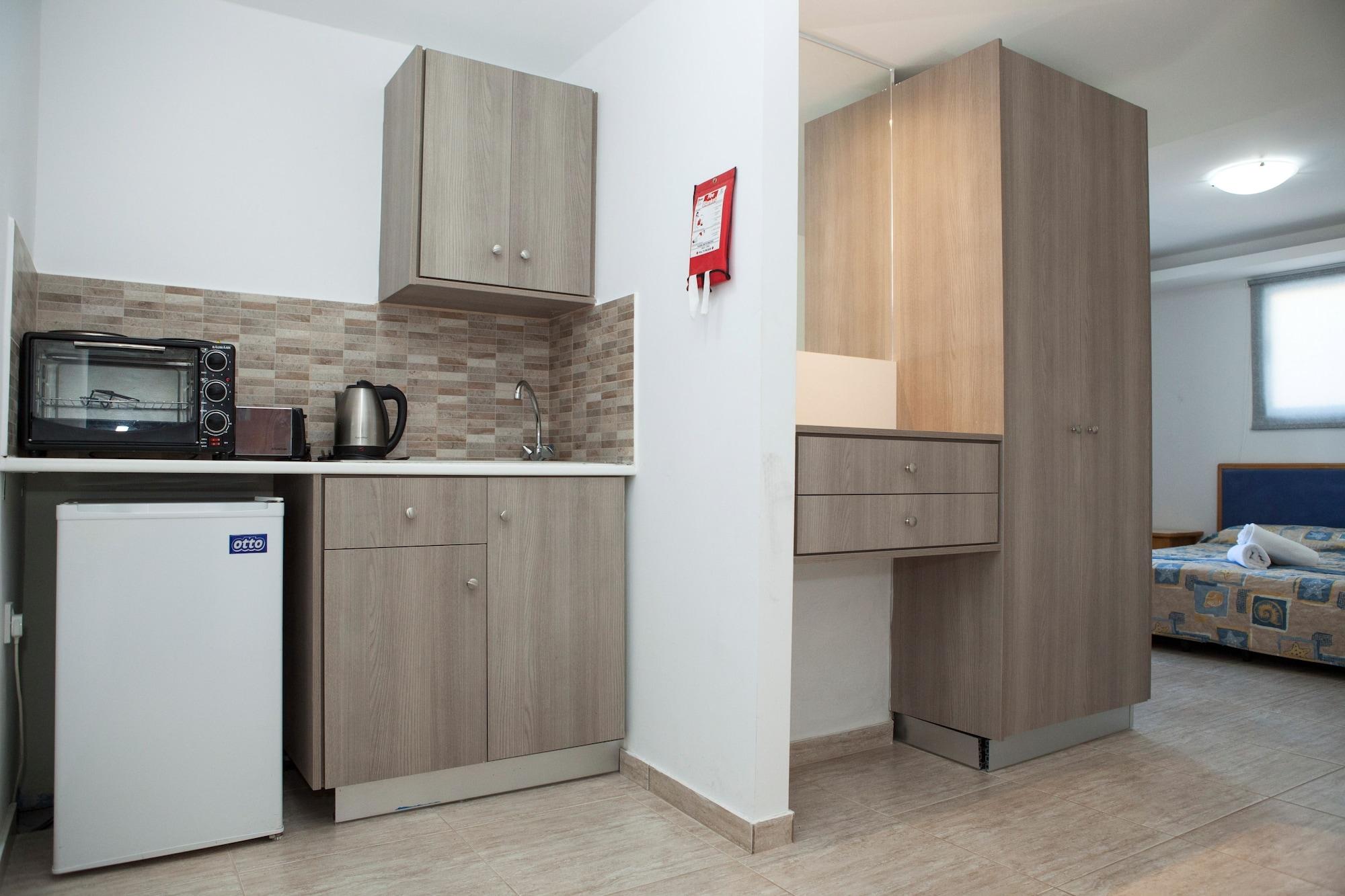 Alecos Hotel apartamentowy 3*