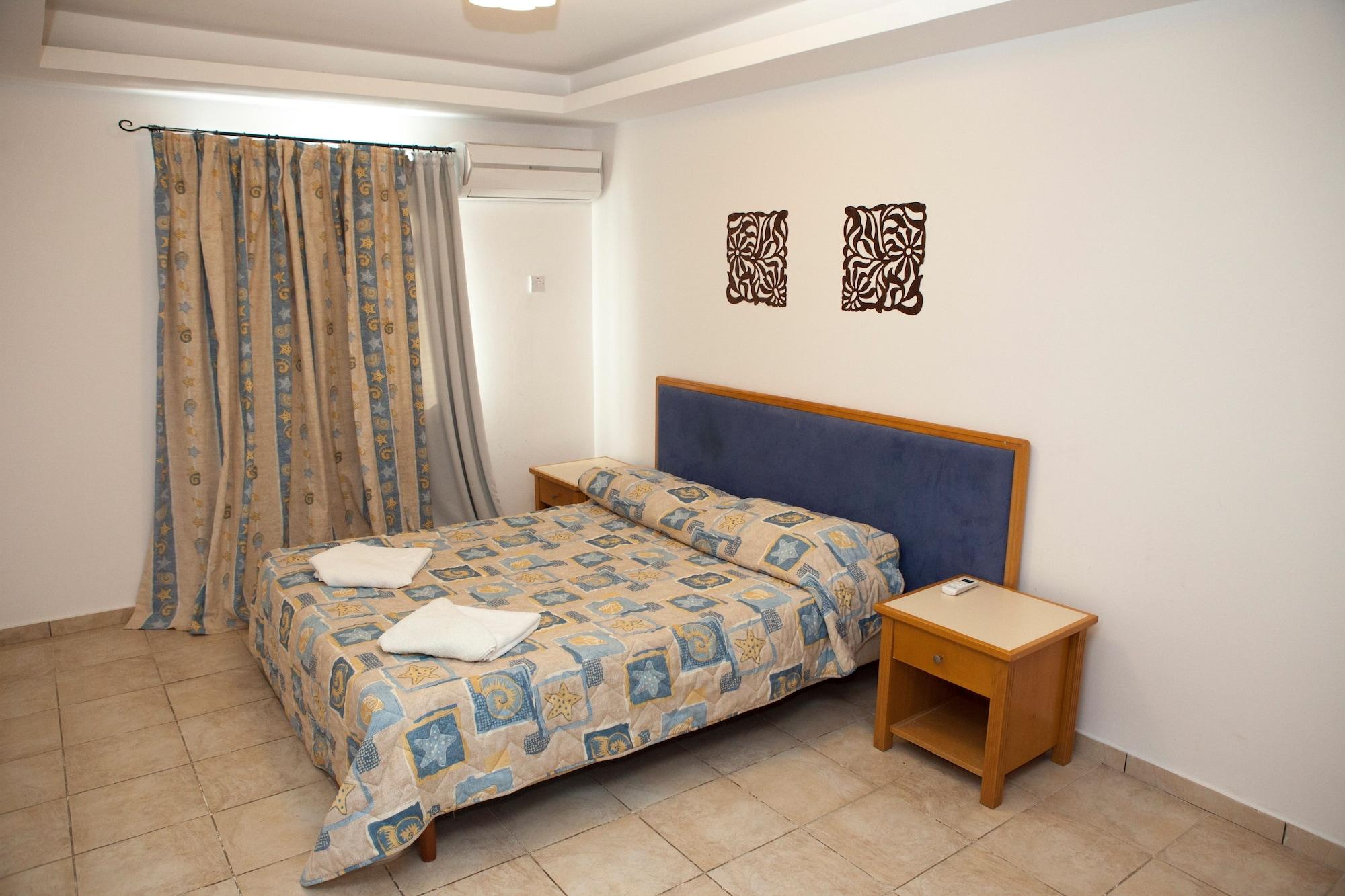Alecos Hotel apartamentowy 3*